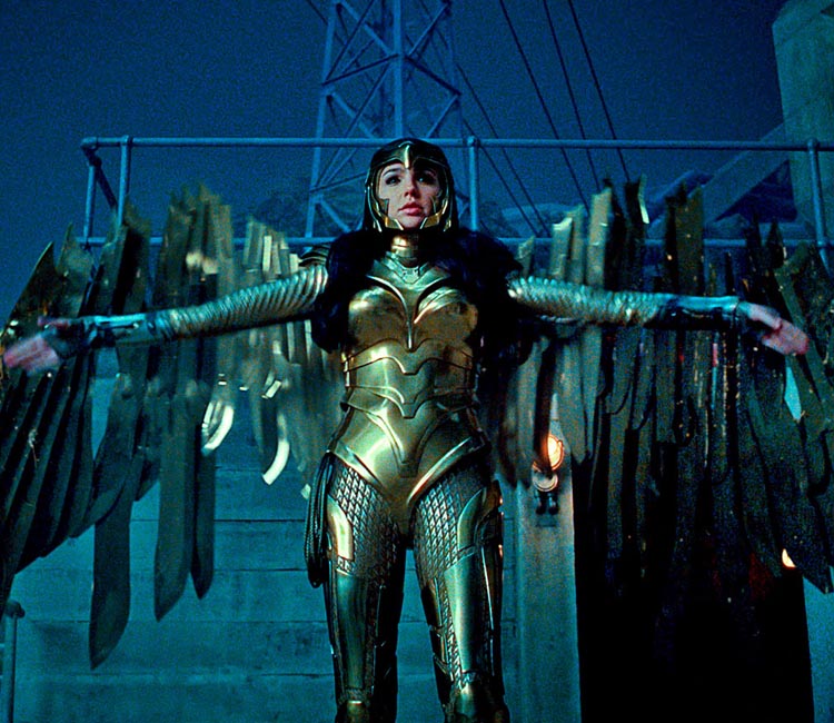 the brand new golden eagle suit for wonder woman 1984 movie
